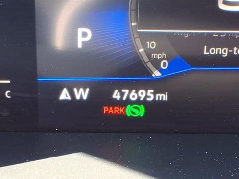 Used 2023 Volkswagen Tiguan SE R-Line image 27