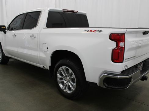 Used 2025 Chevrolet Silverado 1500 LTZ AWD/4WD image 8