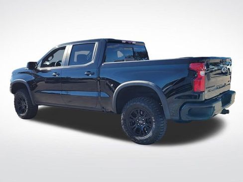 Used 2025 Chevrolet Silverado 1500 ZR2 w/ Technology Package image 7