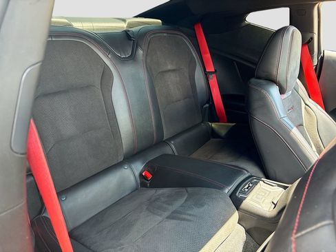 Used 2021 Chevrolet Camaro ZL1 RWD image 28