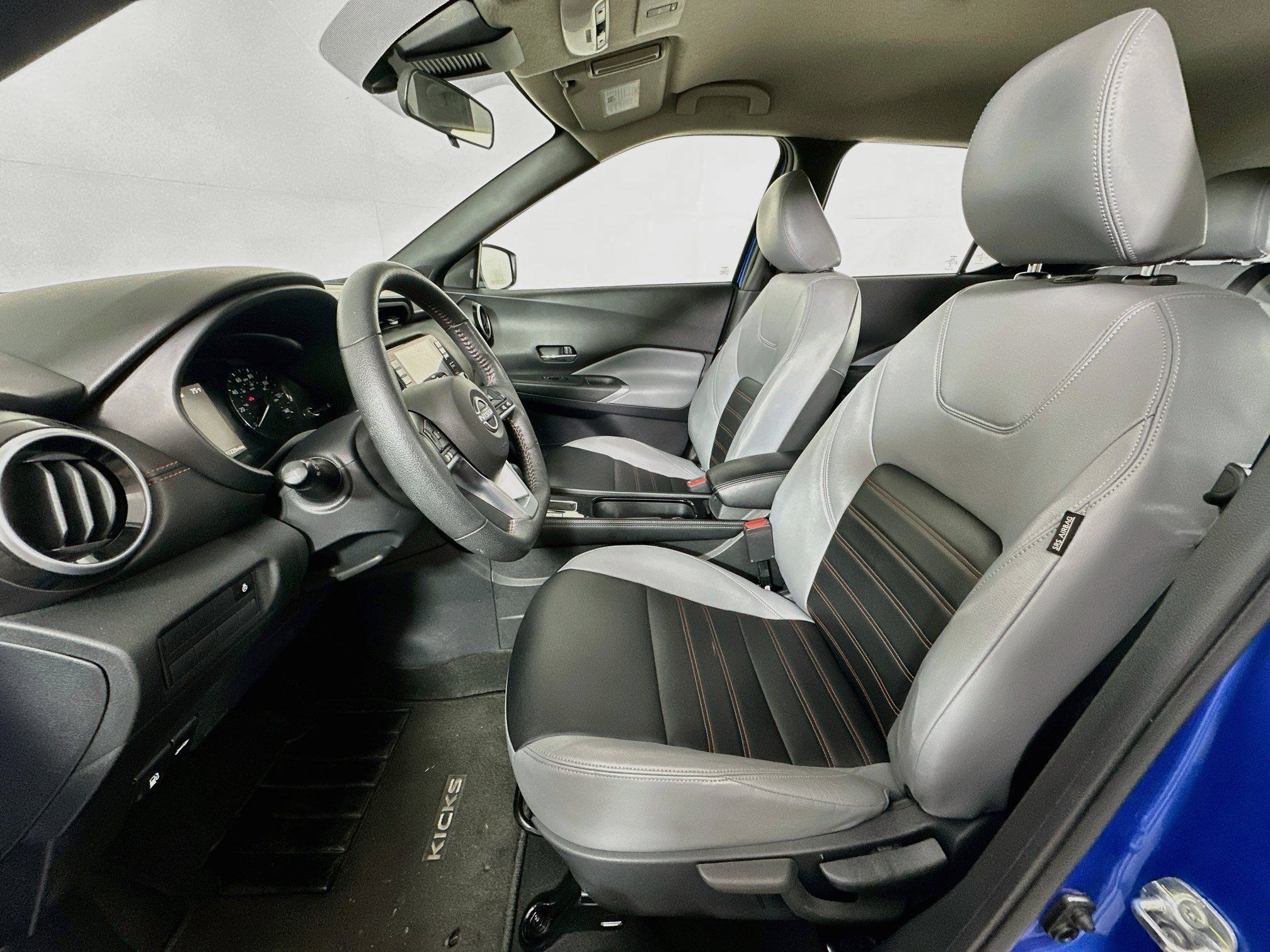 Used 2024 Nissan Kicks SR w/ SR Premium Package FWD image 13
