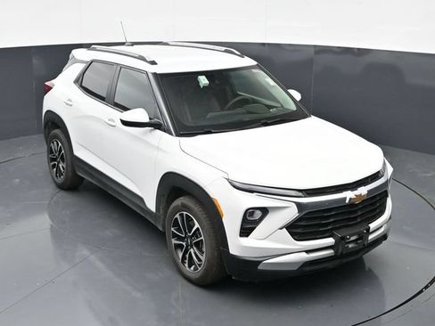 Used 2025 Chevrolet TrailBlazer LT FWD image 31