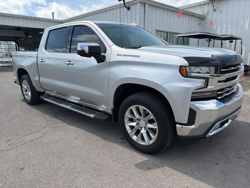 Used 2019 Chevrolet Silverado 1500 LTZ w/ LTZ Plus Package AWD/4WD image 2