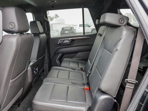 Used 2025 Chevrolet Tahoe LT AWD/4WD image 22