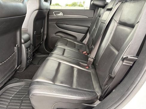 Used 2020 Jeep Grand Cherokee Limited w/ Luxury Group II RWD image 16