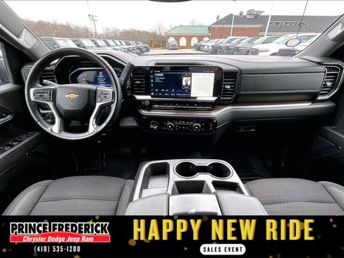 Used 2023 Chevrolet Silverado 1500 LT image 12