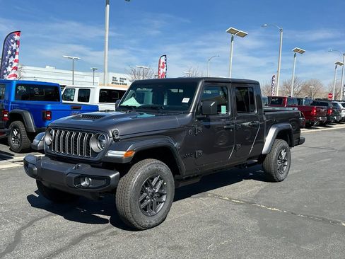New 2026 Jeep Gladiator Sport AWD/4WD image 2