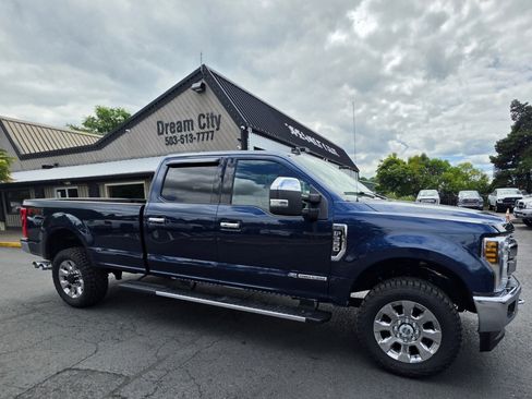 Used 2019 Ford F350 Lariat w/ Lariat Ultimate Package AWD/4WD image 7