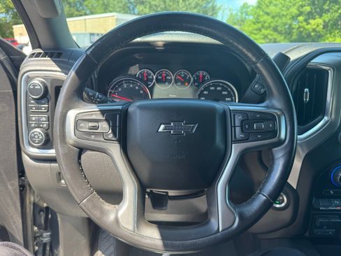 Used 2020 Chevrolet Silverado 1500 LT Trail Boss image 13