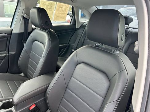 Used 2023 Volkswagen Jetta SE w/ Black Wheel Package FWD image 22