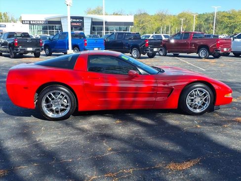 Used 2001 Chevrolet Corvette Coupe w/ Preferred Equipment Group1 image 9