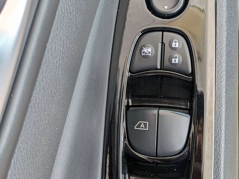 Used 2025 Nissan Altima 2.5 SR w/ SR Premium Package AWD/4WD image 15