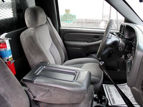 Used 2003 GMC Sierra 3500 2WD image 16