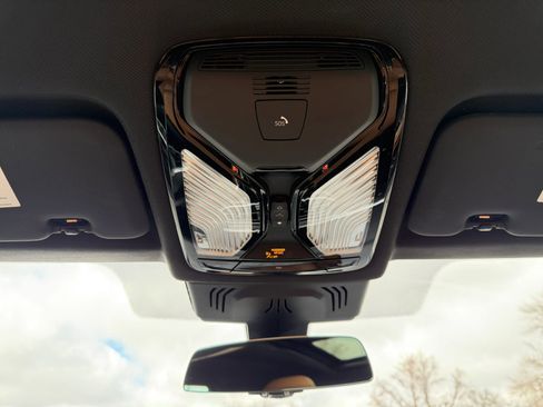 Used 2022 BMW X6 M50i w/ Executive Package image 22