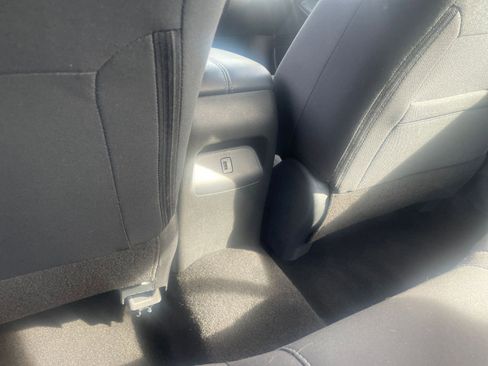 Used 2025 Nissan Sentra SV image 24