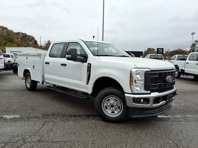 New 2025 Ford F250 Lariat w/ FX4 Off-Road Package