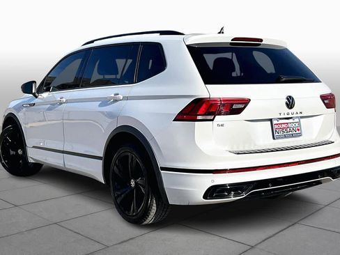Used 2023 Volkswagen Tiguan SE R-Line image 11