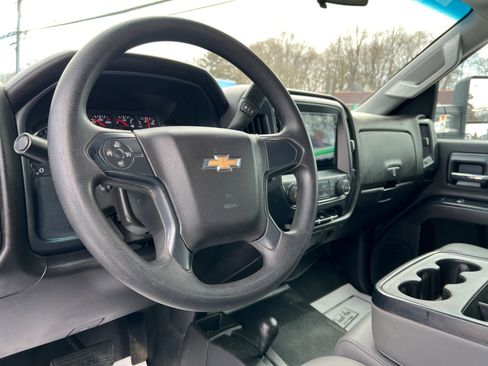 Used 2018 Chevrolet Silverado 2500 W/T w/ WT Convenience Package image 15