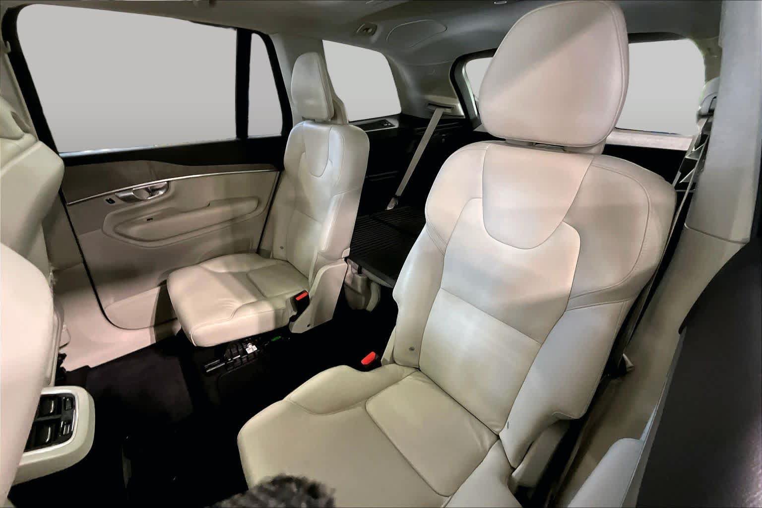 Used 2024 Volvo XC90 B6 Plus w/ Protection Package AWD/4WD image 20