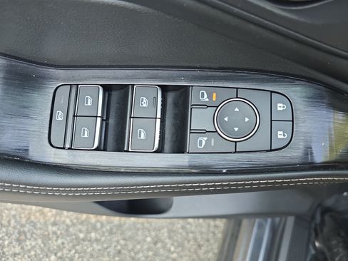 Used 2023 Nissan Rogue SL w/ SL Premium Package FWD image 27