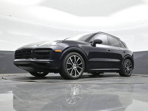 Certified 2023 Porsche Cayenne GTS AWD/4WD image 26
