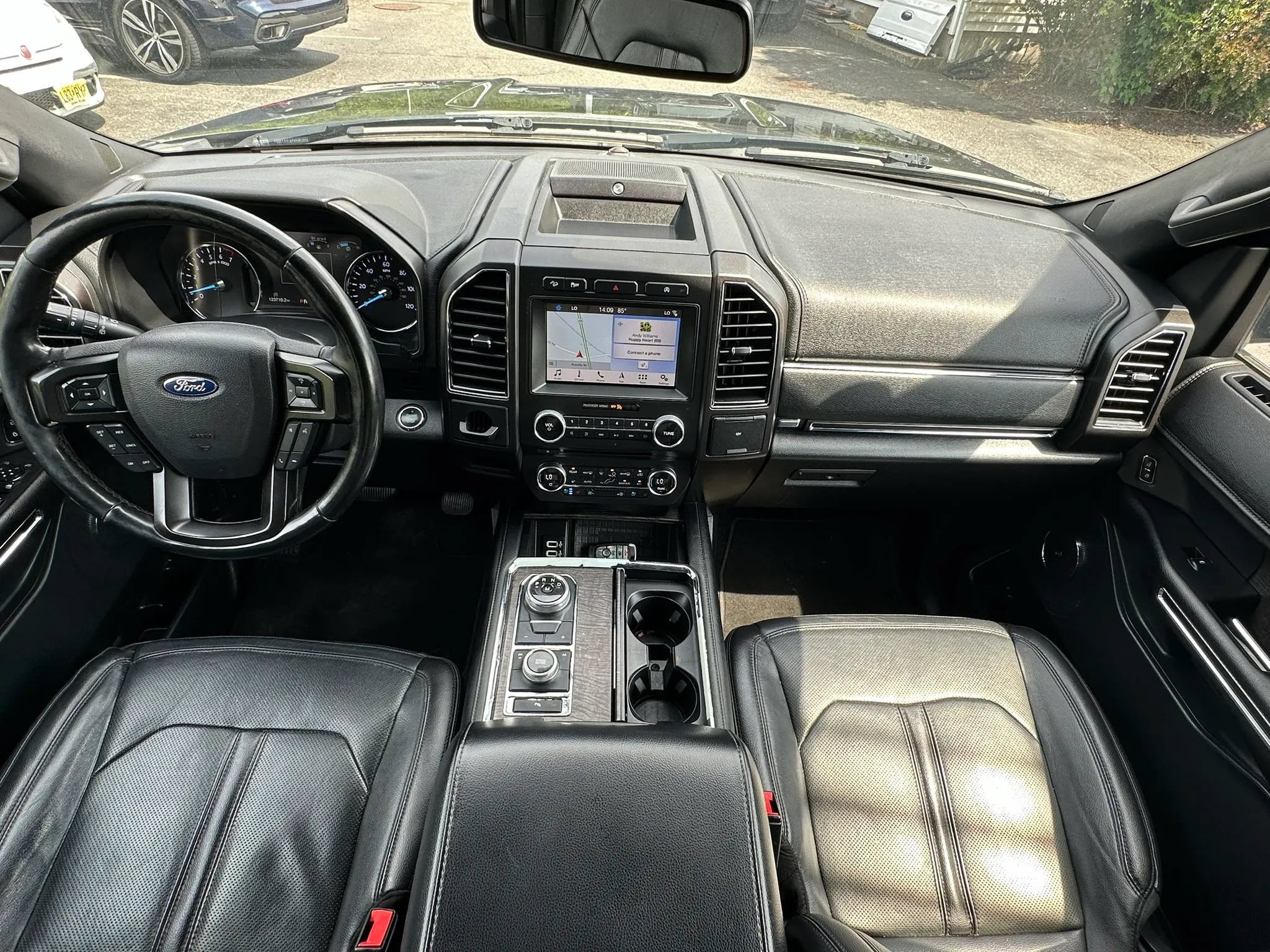 Used 2018 Ford Expedition Max Limited AWD/4WD image 11