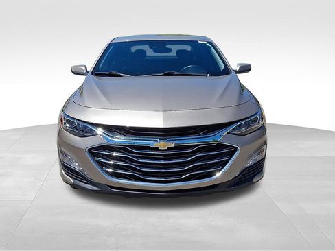 Used 2024 Chevrolet Malibu LT FWD image 2