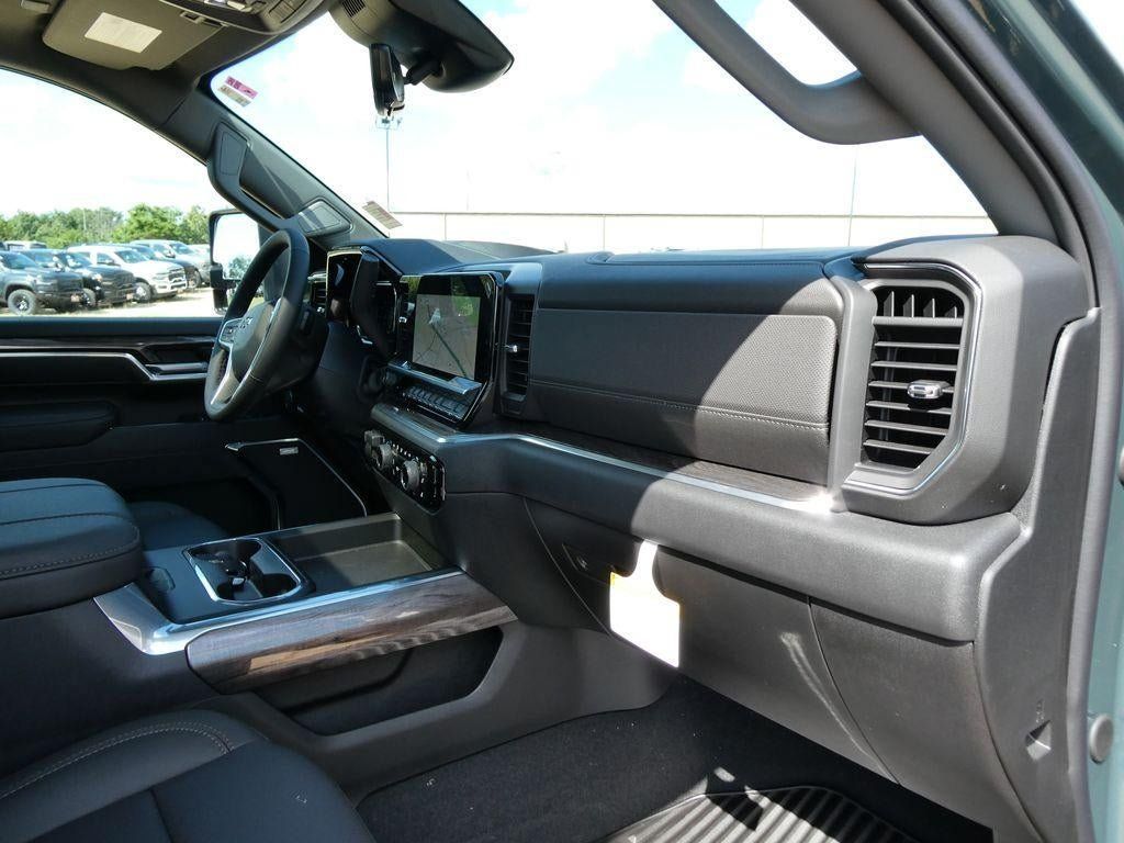 New 2026 Chevrolet Silverado 2500 LTZ w/ LTZ Plus Package AWD/4WD image 13