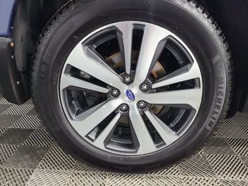 Used 2019 Subaru Outback 2.5i Limited AWD/4WD image 16