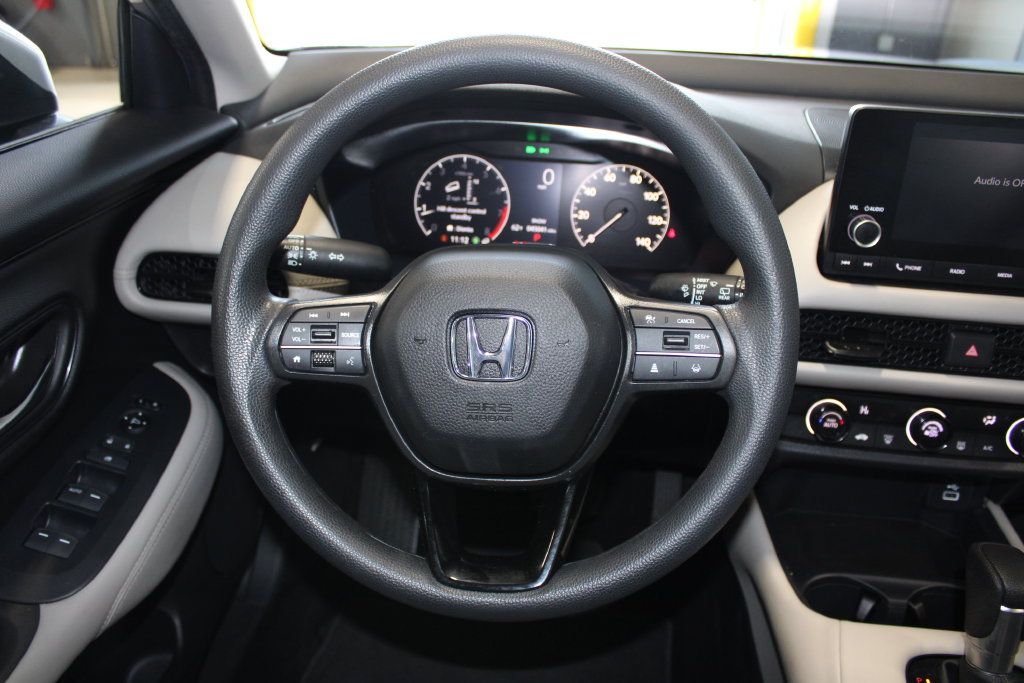 Used 2025 Honda HR-V LX image 11