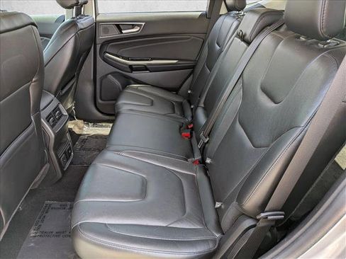Used 2020 Ford Edge Titanium FWD image 27
