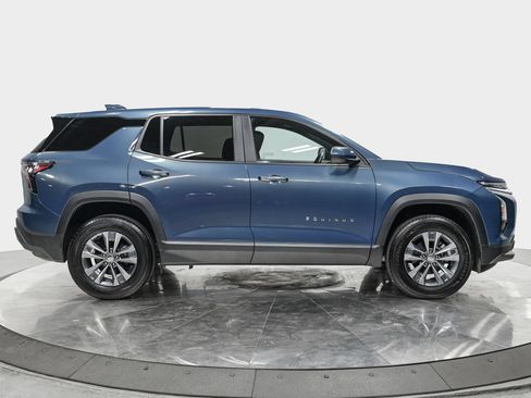Used 2026 Chevrolet Equinox LT w/ Convenience Package II FWD image 8