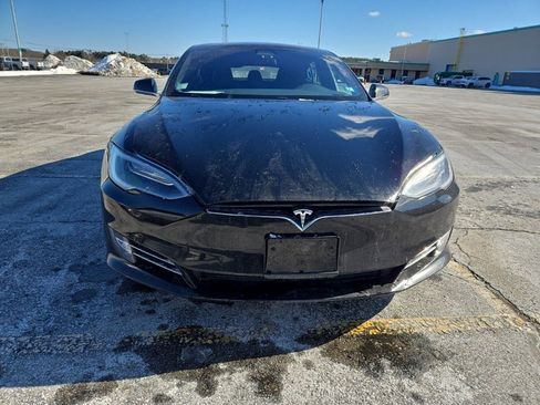 Used 2018 Tesla Model S 75D image 2