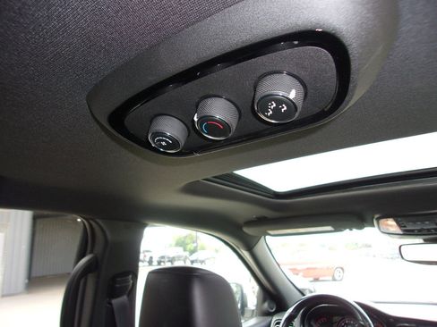 Used 2022 Dodge Durango GT image 27