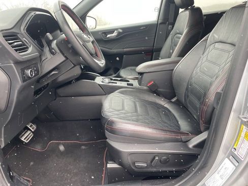 Used 2023 Ford Escape ST-Line Elite w/ Premium Technology Package image 8