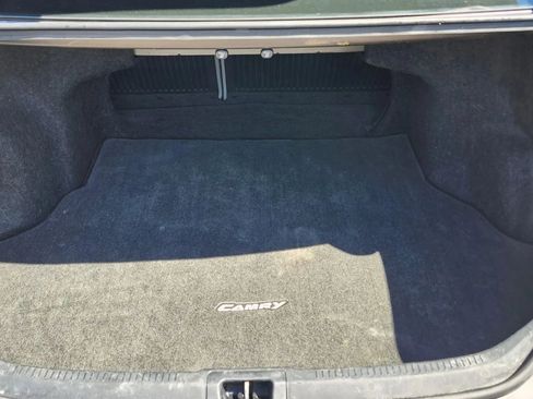 Used 2015 Toyota Camry LE image 14