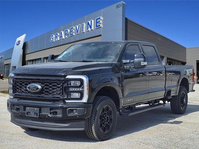 New 2026 Ford F350 Lariat w/ Black Appearance Package