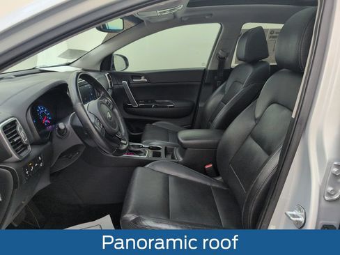Used 2019 Kia Sportage EX w/ EX Technology Package FWD image 4