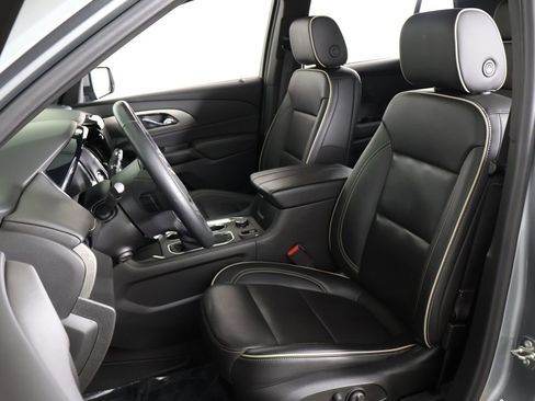 Used 2023 Chevrolet Traverse Premier AWD/4WD image 36