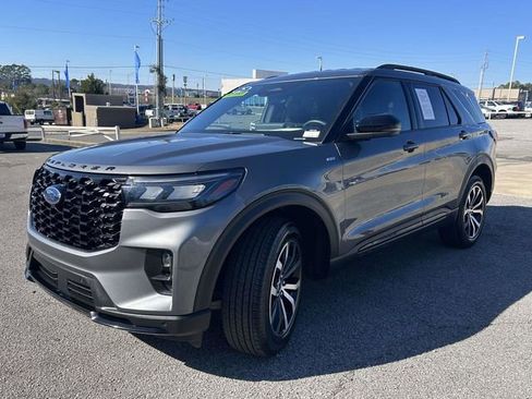 Certified 2025 Ford Explorer ST-Line image 7