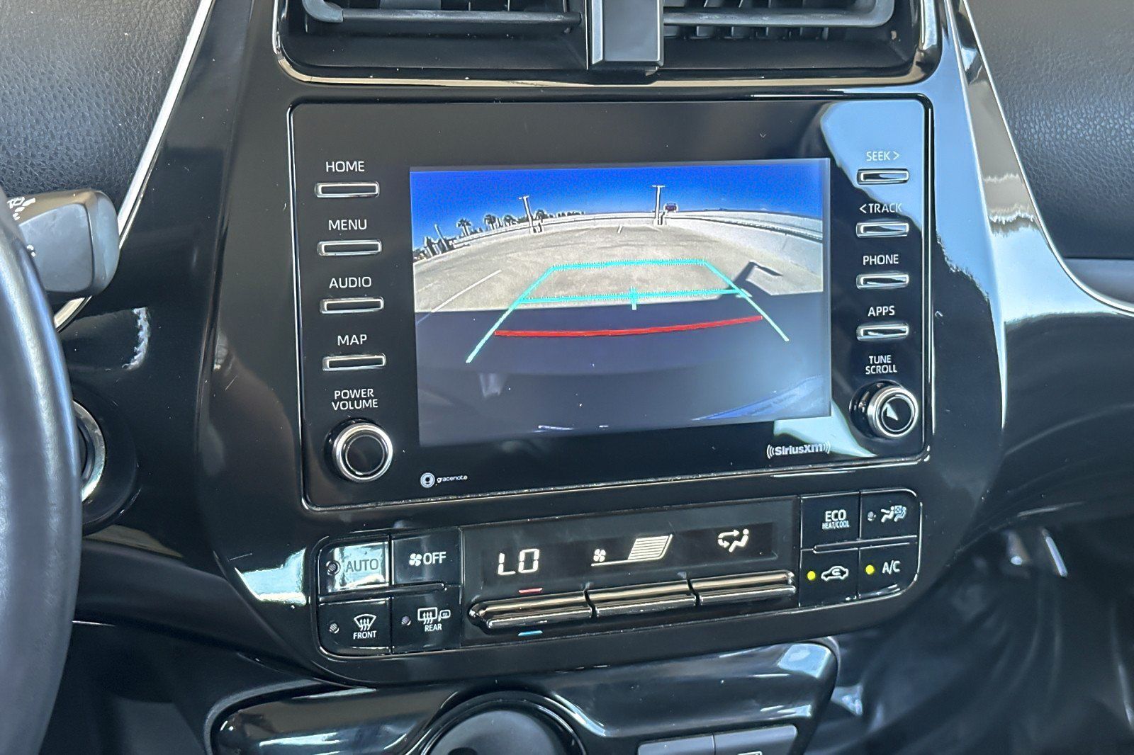 Certified 2021 Toyota Prius XLE w/ Carpet Mat Package (TMS) FWD image 17