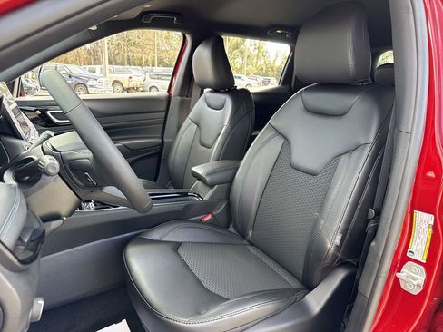 New 2026 Jeep Compass Latitude image 11