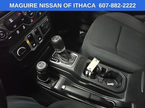 Used 2019 Jeep Wrangler Sport AWD/4WD image 25