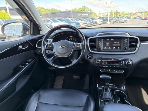 Used 2020 Kia Sorento EX FWD image 21