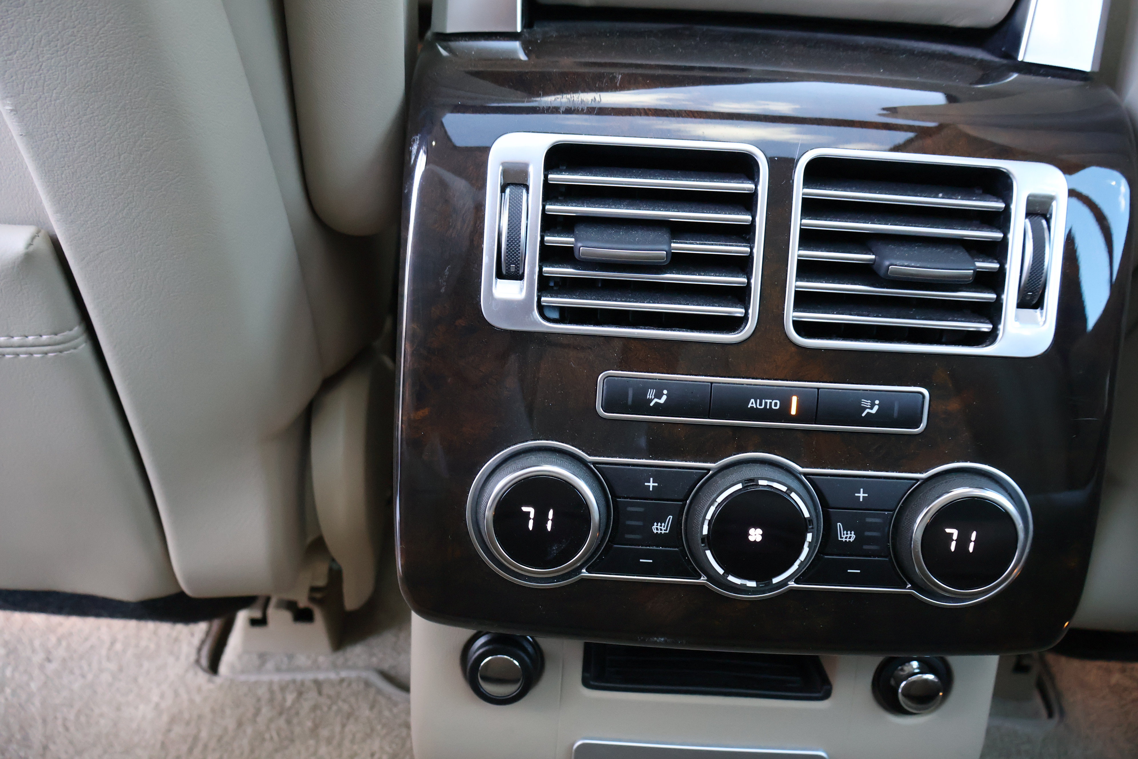 Used 2013 Land Rover Range Rover HSE AWD/4WD image 20