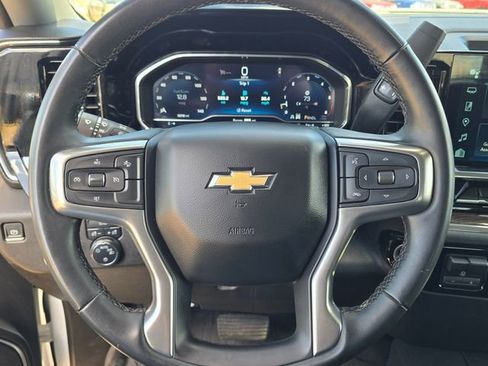 Used 2024 Chevrolet Silverado 2500 LT image 20