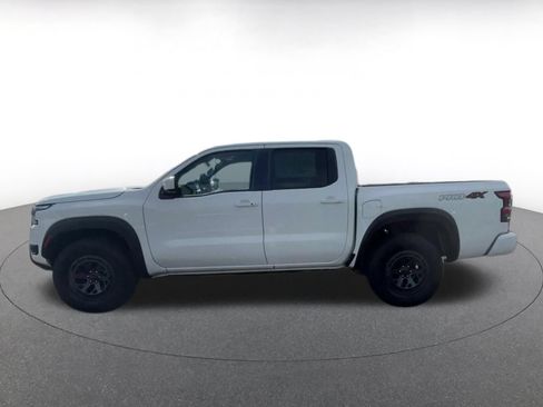 Used 2026 Nissan Frontier PRO-4X AWD/4WD image 8