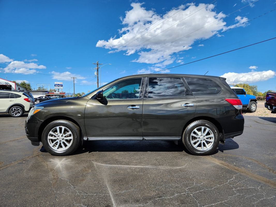 Used 2015 Nissan Pathfinder S AWD/4WD image 8