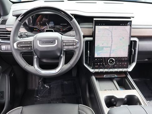 New 2026 GMC Acadia Denali w/ Super Cruise Package FWD image 17