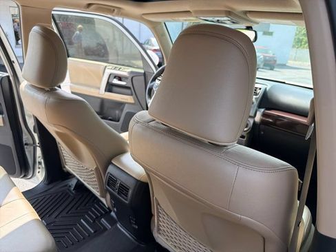 Used 2015 Toyota 4Runner Limited AWD/4WD image 27